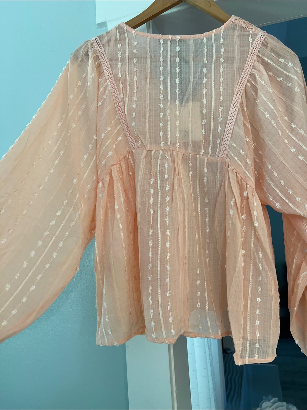 Very J V- neck Blouse Peach Lace-Trim Sheer Peasant Tunic size S - Picture 5 of 14